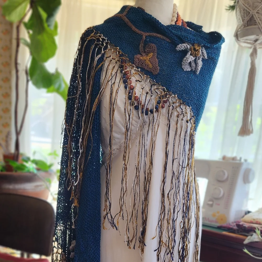 Vintage Antique 1930s piano shawl for emo fairy - Picture 3 of 16